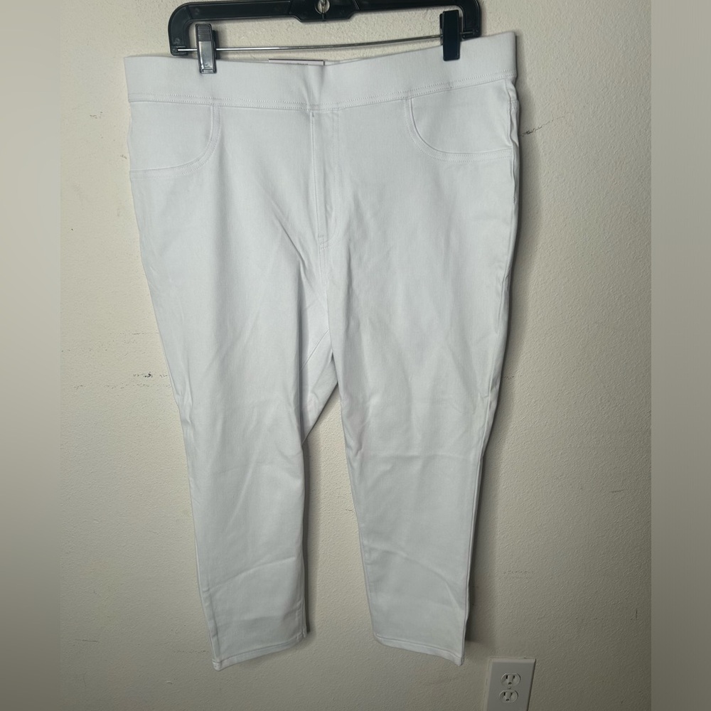 Time and Tru size XXL (20) Capri NWT